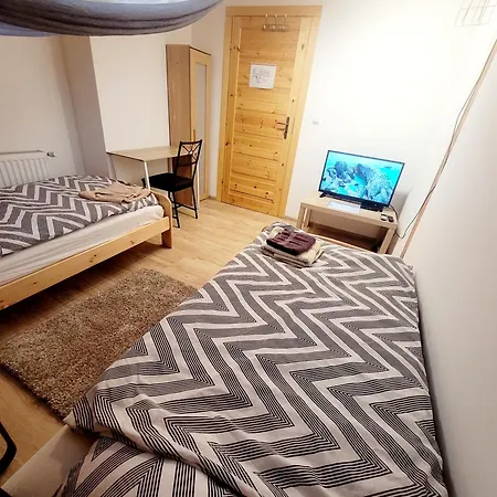 Hotel I Goscinne Pod Lasem *