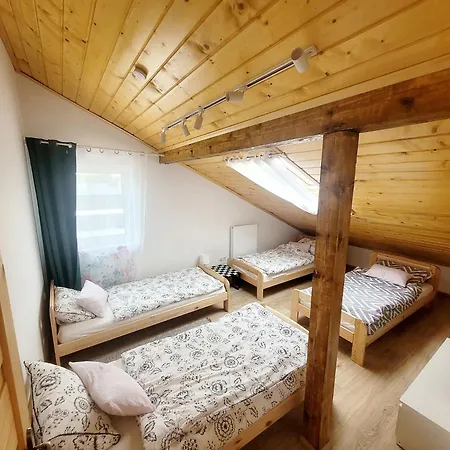 I Goscinne Pod Lasem Hotel *
