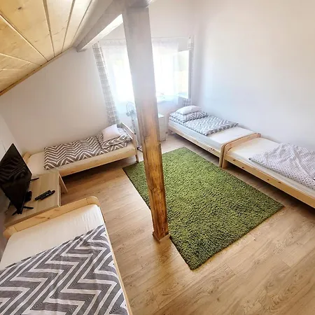 Hotel I Goscinne Pod Lasem Nadarzyn