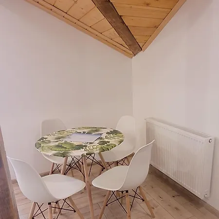 Hotel I Goscinne Pod Lasem